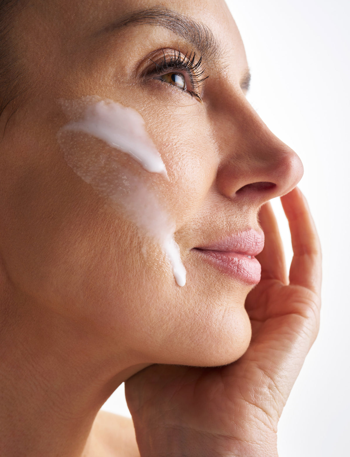 Neuri Lift Regenerating Serum – an advanced anti-aging face serum
